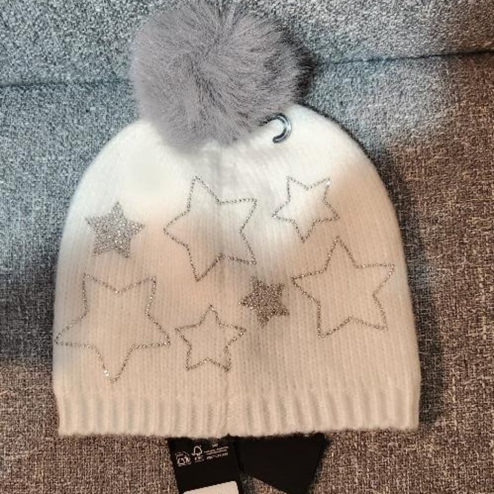 Karl Lagerfeld Paris Women's White knit Beanie with Stars and pom NWT - Picture 2 of 3
